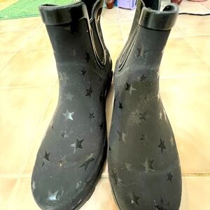 Rain boots